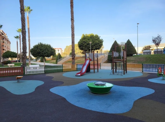 Parque infantil de calle Juan de Robles.